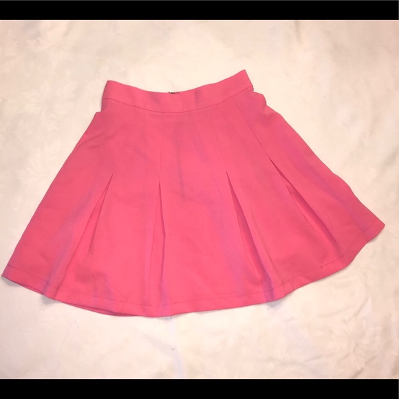 Never worn Crepe pink Skater skirt - Picture 1 of 2